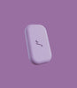 walkie lilas sur un arrière plan de couleur violet