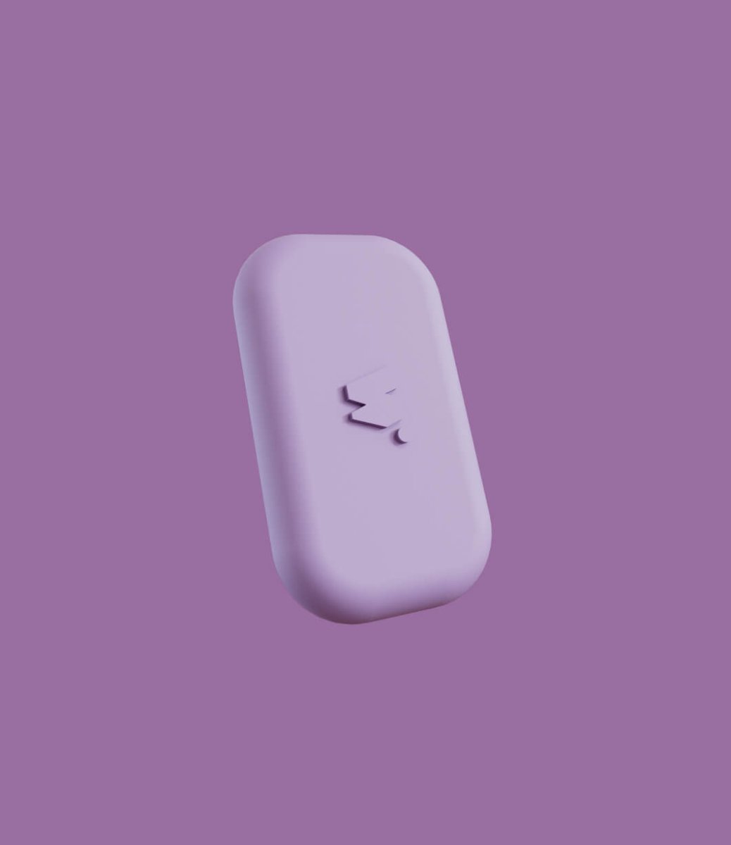 walkie lilas sur un arrière plan de couleur violet